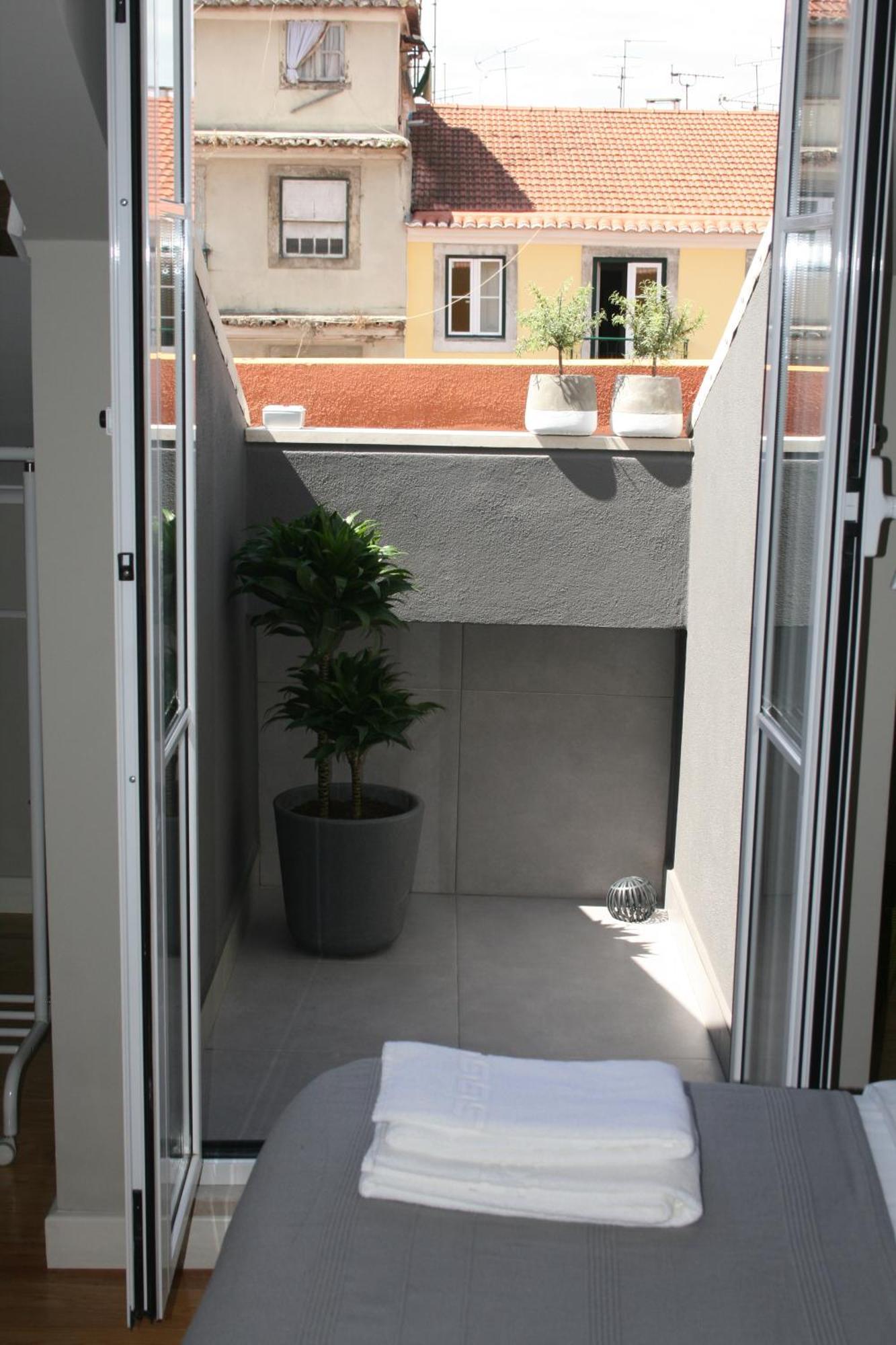 Flores Guest House Lisbon Room photo