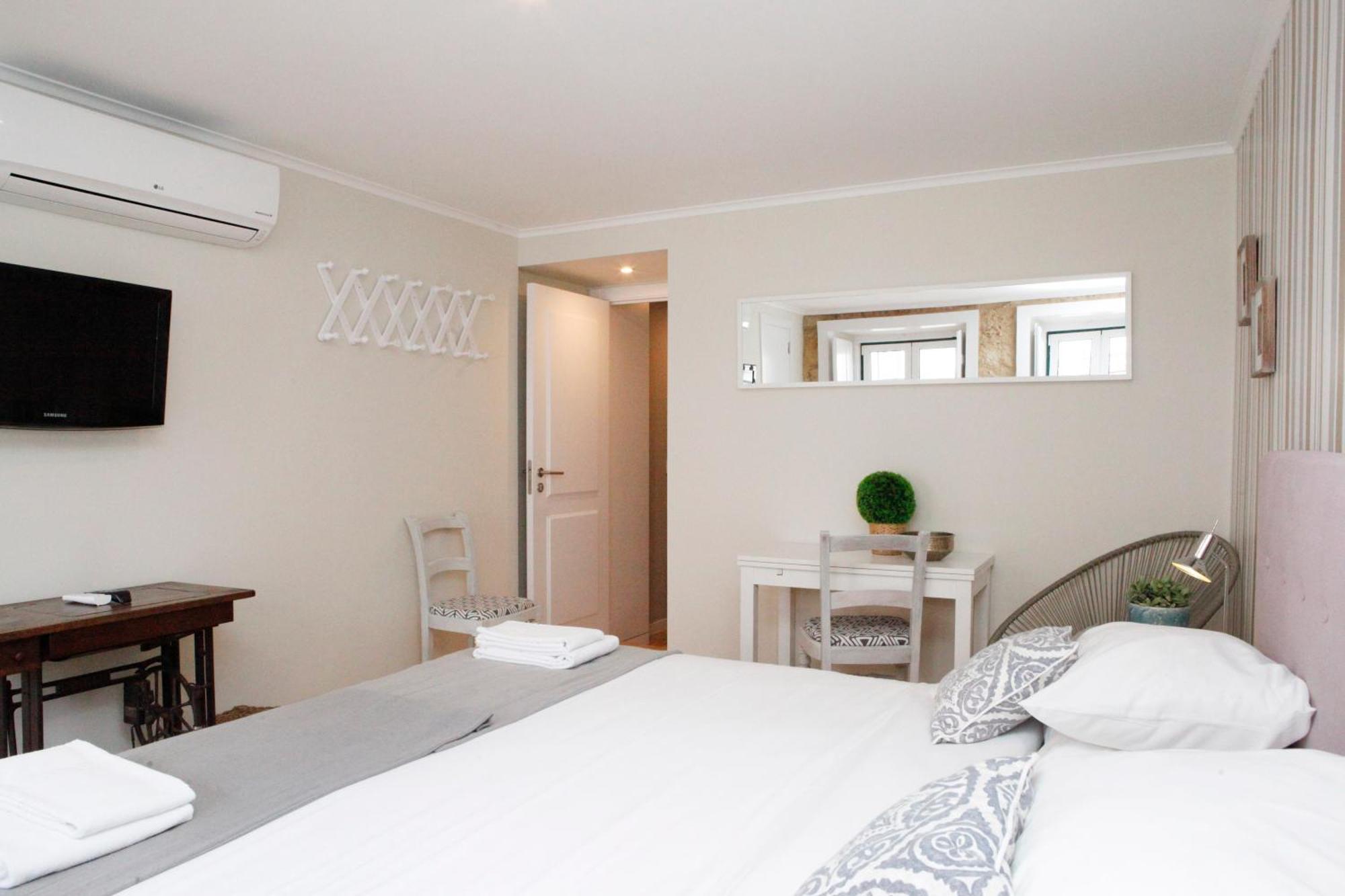 Flores Guest House Lisbon Room photo