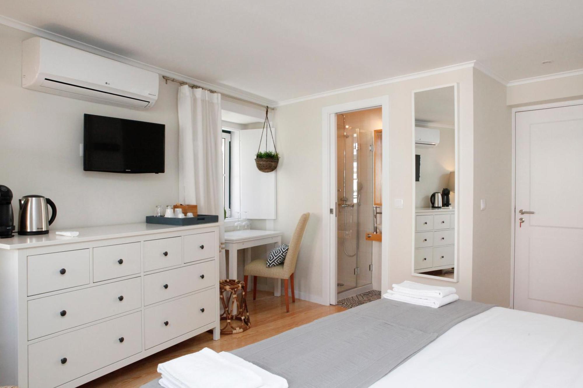 Flores Guest House Lisbon Room photo