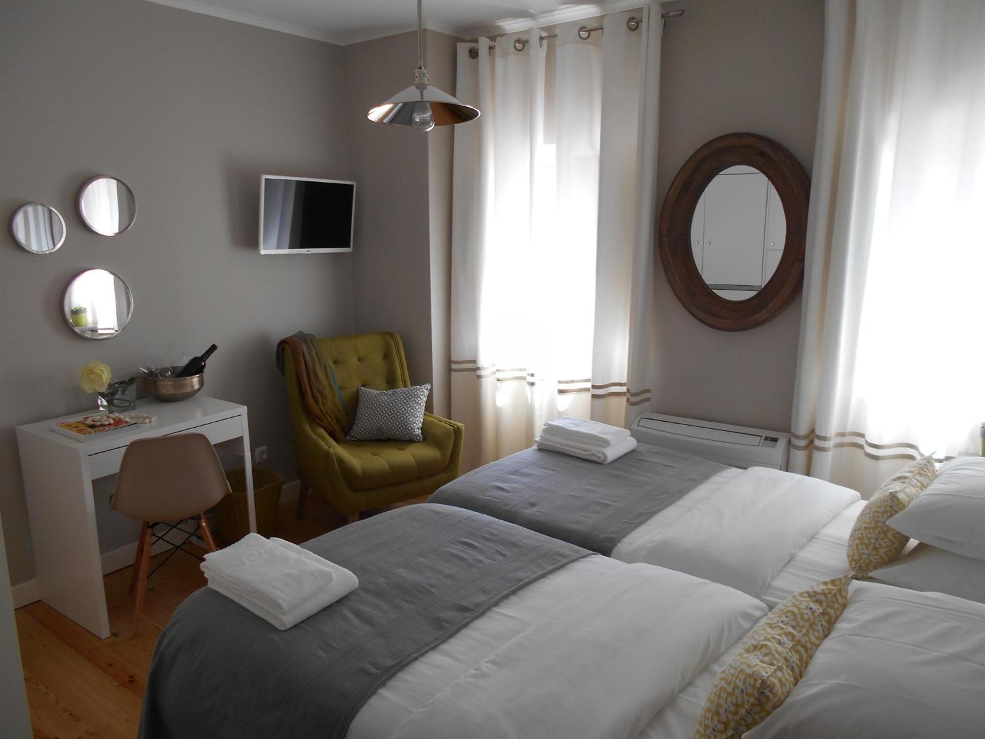 Flores Guest House Lisbon Room photo